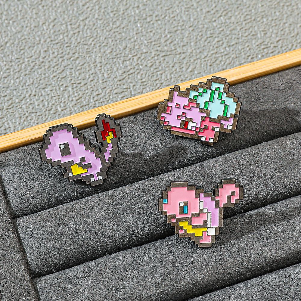 Embroidery Tulle - Pixel-Mosaik-Pokémon-Metall-Emaille-Pin, niedliche Cartoon-Taschenmonster-Reversbrosche, Anime-Rucksack-Kleidungs-Schmuck-Fan-Geschenk