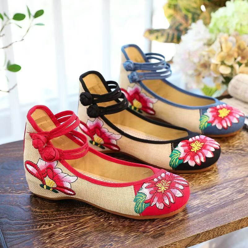 Damen Keilabsatz-Schuhe mit St – Embroidery Skirt Bewertung und Preis